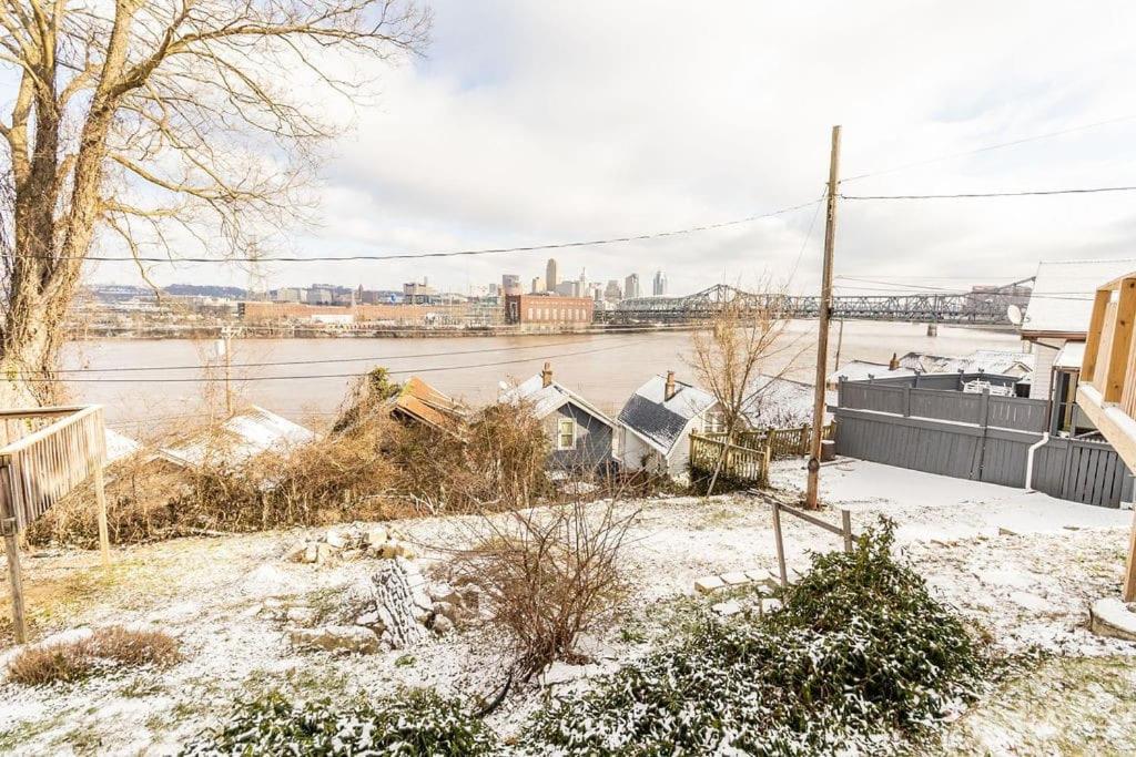 Cozy Riverfront Bungalow With Stunning Views Covington Eksteriør billede