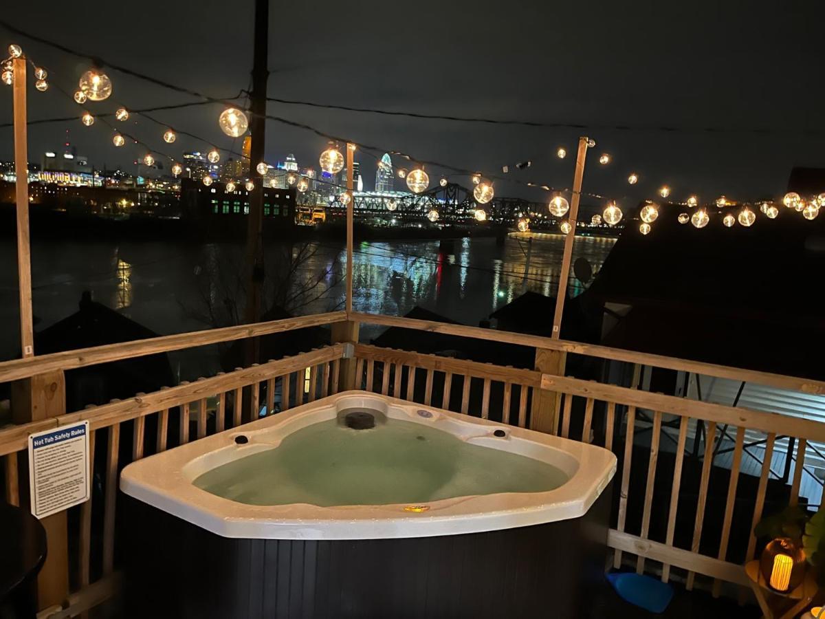 Cozy Riverfront Bungalow With Stunning Views Covington Eksteriør billede